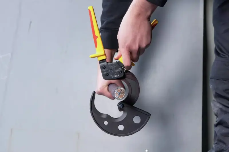 174721-wiha-46675-06