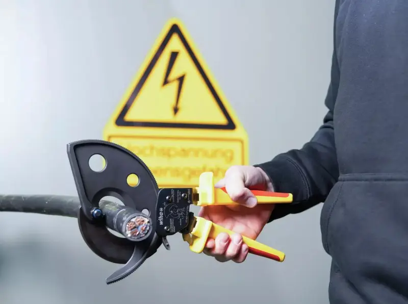 174721-wiha-46675-13