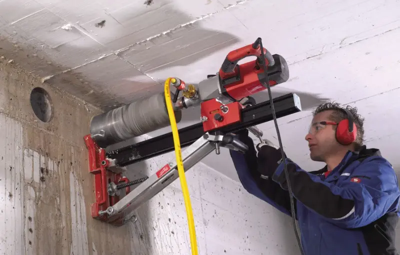 176670-4933428000-02