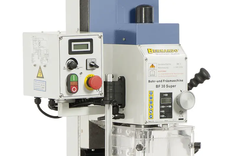 Vrtačko-frézka Bernardo BF 30 Super s posuvem stolu a digitál. odměřováním (BER021044C)