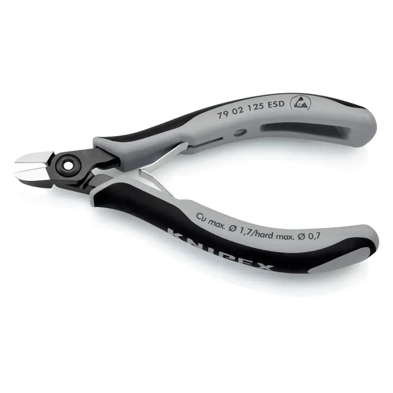 179663-knip-7902125esd-03