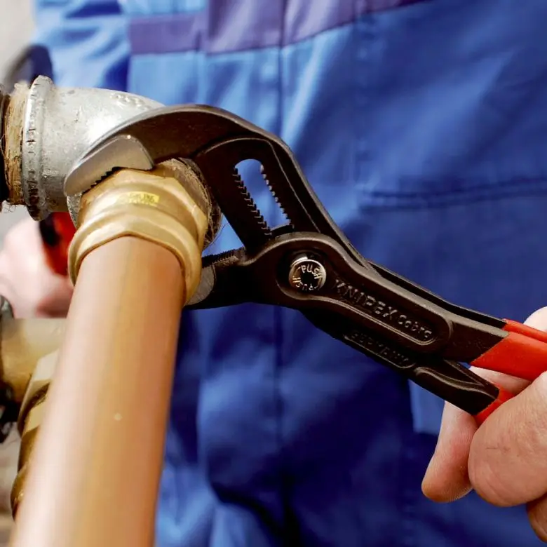 180662-knip-8702300t-07