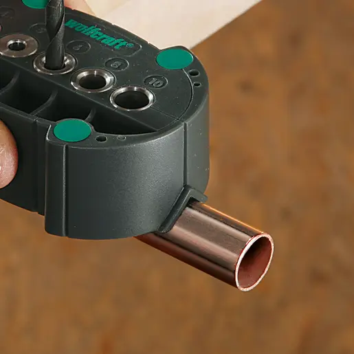 182025-4685000-pro-10