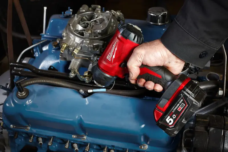 Aku horkovzdušná pistole Milwaukee M18 BHG-502C, až 470°C, 170 l/min, 2x Aku M18 B5 a nabíječka M12-18 C, 4933459772 (MI4933459772)