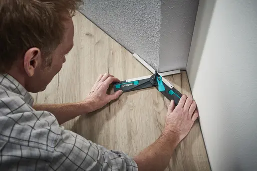 Úhlová měrka Wolfcraft pro kapovací a pokosové pily (WOLF6957000)