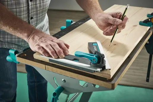 Úhlová měrka Wolfcraft pro kapovací a pokosové pily (WOLF6957000)