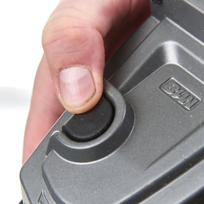 Aku úhlová bruska 230 mm Milwaukee M18 FLAG230XPDB-0C s kolébkovým spínačem, bez Aku, 4933464114 (MI4933464114)