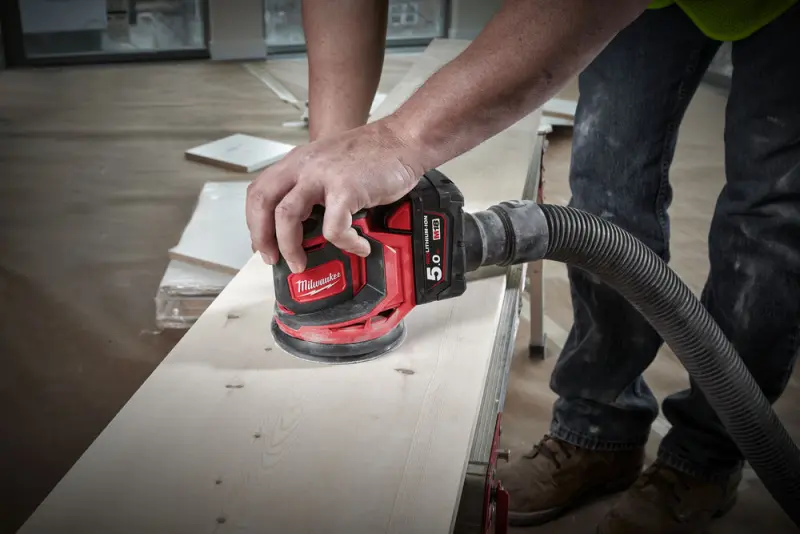 Aku excentrická bruska 125 mm Milwaukee M18 BOS125-502B (5,0 Ah) (MI4933464229)