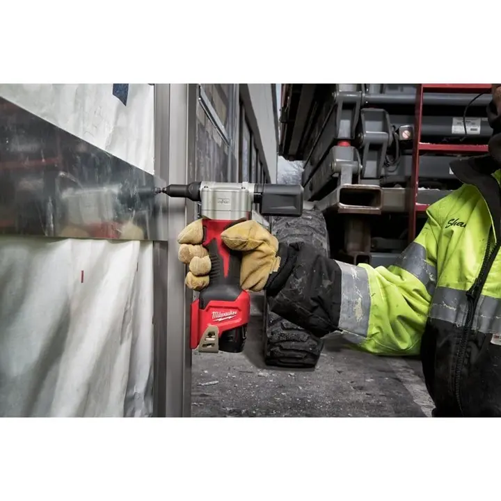 Aku nýtovací kleště Milwaukee M12 BPRT-0 (Bez aku) (MI4933464404)