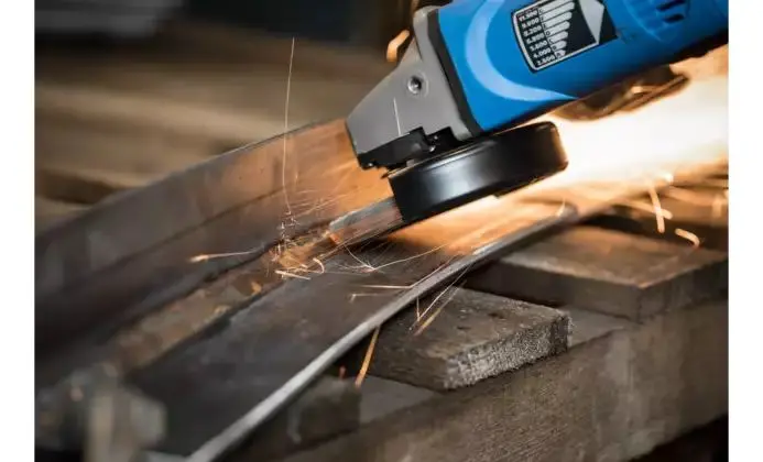 185466-4007220844939-pfr-150-m-z-40-sgp-curve-steelox-rgb-03