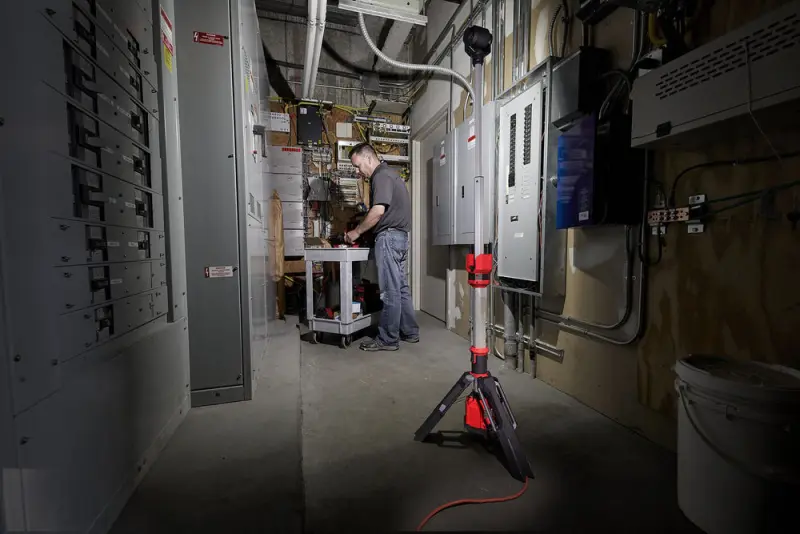 185892-4933464823-m12-sal-0-app-8