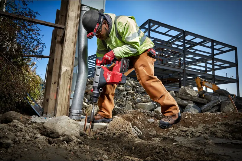 186024-aku-vrtaci-a-bouraci-kladivo-milwaukee-m18-fhm-0c-one-key-8-kg-sds-max-bez-aku-4933464893-uka