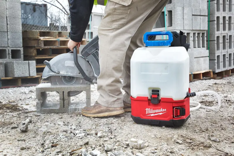 Nádrž 15 l na vodu Milwaukee M18 BPFP-WST, pro Aku postřikovač SWITCH TANK, 4933464965 (MI4933464965)