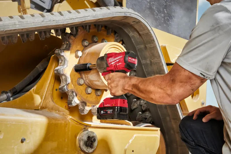 188122-4933478405-m18-onefhiwf12e-0x-app-2