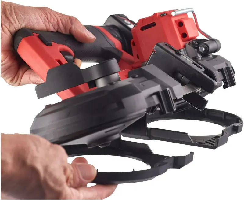 Aku kompaktní pásová pila  64 mm Milwaukee M12 FBS64-402C (4933478441) (MI4933478441)