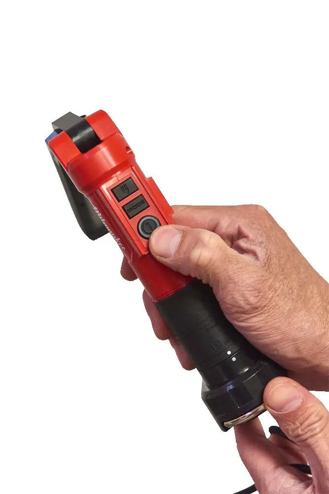 188882-4933478869-l4-sl550-301-feat-5