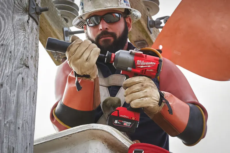 189125-4933479152-m18-onefhiwh716-0x-app-3