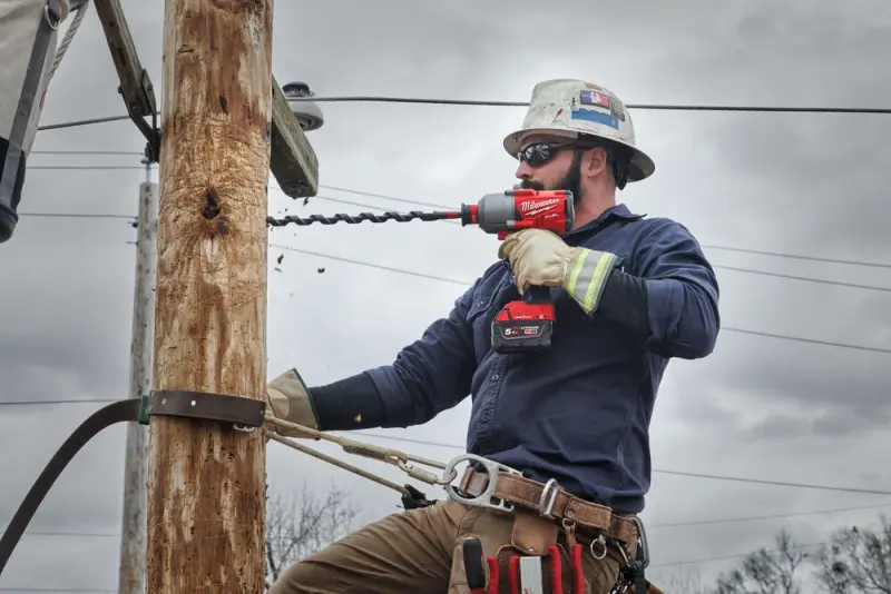 189125-4933479152-m18-onefhiwh716-0x-app-6