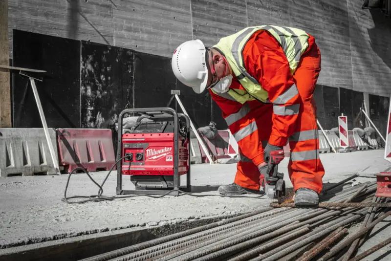 189209-4933479266-mxf-ps-602-app-48