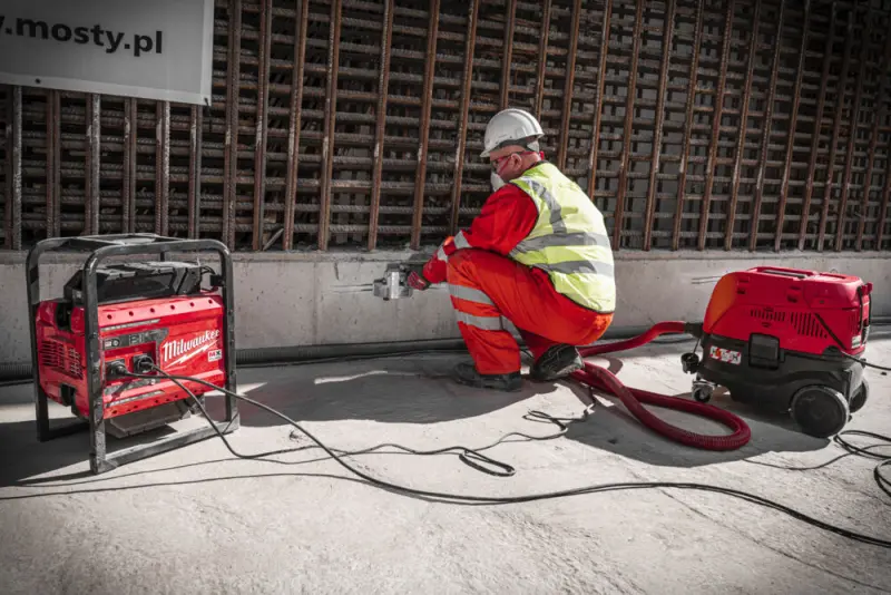 189209-4933479266-mxf-ps-602-app-51