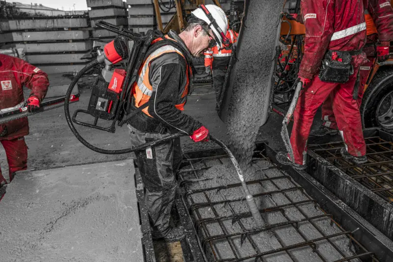 Aku ponorný vibrátor do betonu Milwaukee MX FUEL MXF CVBP-0, bez Aku, bez kabelu a hlavy, 4933479595 (MIMX4933479595)