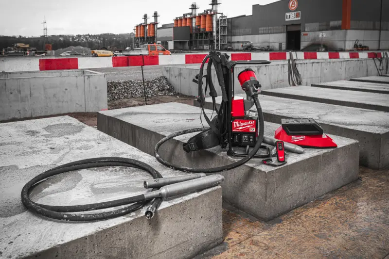 Aku ponorný vibrátor do betonu Milwaukee MX FUEL MXF CVBP-0, bez Aku, bez kabelu a hlavy, 4933479595 (MIMX4933479595)