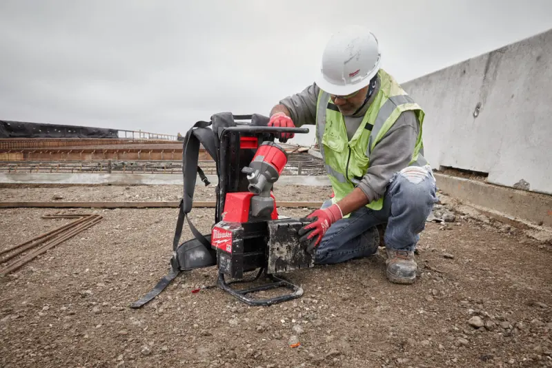 Aku ponorný vibrátor do betonu Milwaukee MX FUEL MXF CVBP-0, bez Aku, bez kabelu a hlavy, 4933479595 (MIMX4933479595)