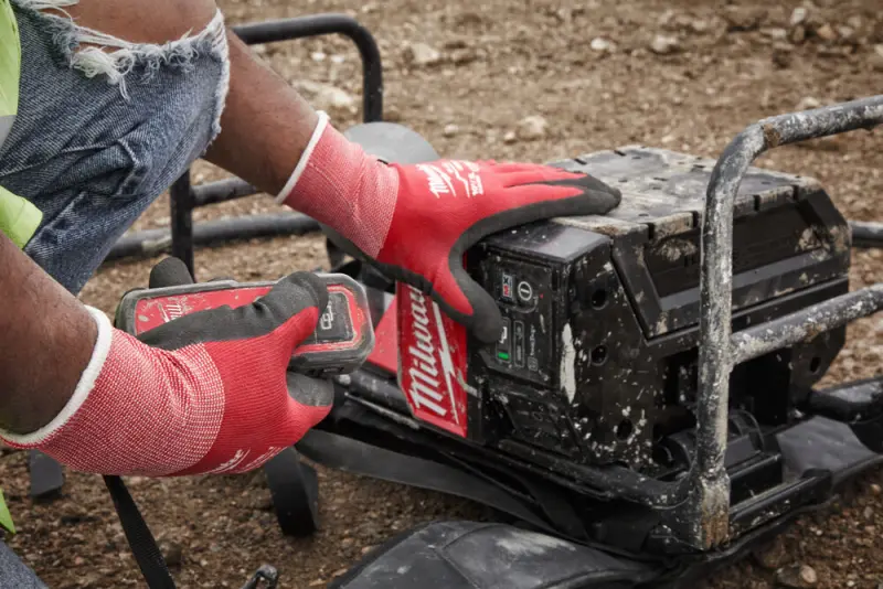 Aku ponorný vibrátor do betonu Milwaukee MX FUEL MXF CVBP-0, bez Aku, bez kabelu a hlavy, 4933479595 (MIMX4933479595)