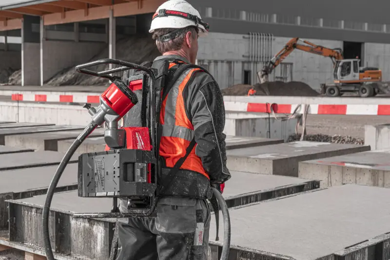 Aku ponorný vibrátor do betonu Milwaukee MX FUEL MXF CVBP-0, bez Aku, bez kabelu a hlavy, 4933479595 (MIMX4933479595)