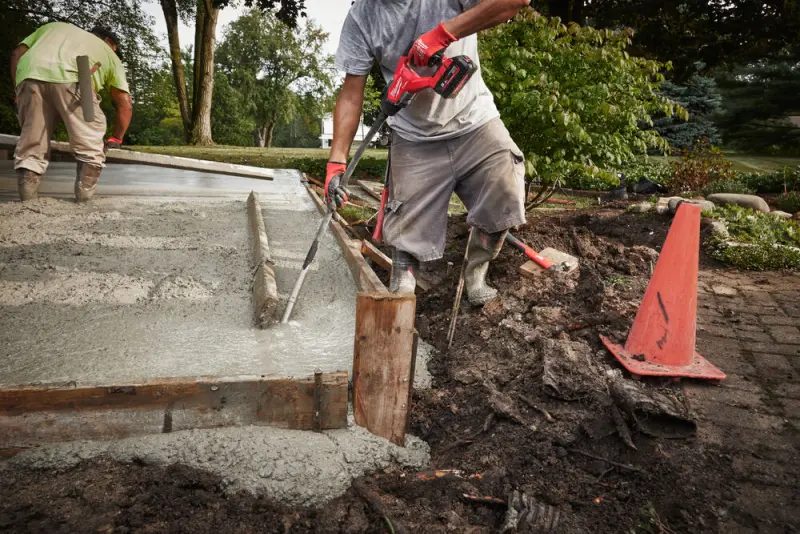 189527-4933479597-m18-fcvn12-551-app-1