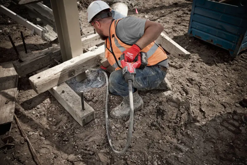 189543-4933479600-m18-fcvn24-551-app-3