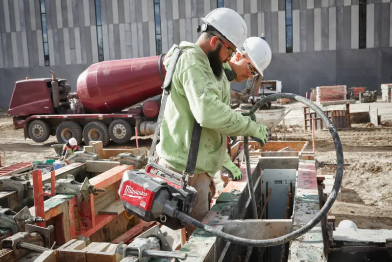 Aku ponorný vibrátor do betonu Milwaukee MX FUEL MXF CVBC-0, ONE-KEY, bez Aku, bez kabelu a hlavy, 4933479607 (MIMX4933479607)