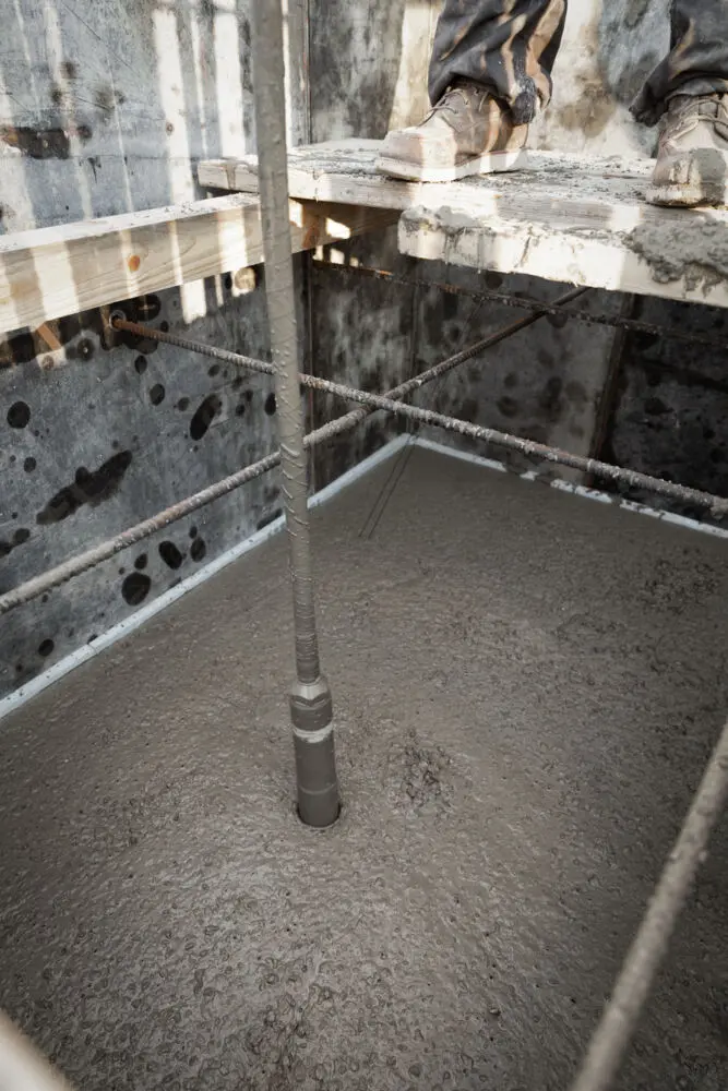 Aku ponorný vibrátor do betonu Milwaukee MX FUEL MXF CVBC-602, ONE-KEY, 2x Aku MXF XC406 + MXF C, bez kabelu a hlavy, 4933479608 (MIMX4933479608)