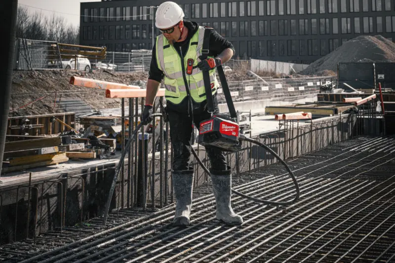 Aku ponorný vibrátor do betonu Milwaukee MX FUEL MXF CVBC-602, ONE-KEY, 2x Aku MXF XC406 + MXF C, bez kabelu a hlavy, 4933479608 (MIMX4933479608)