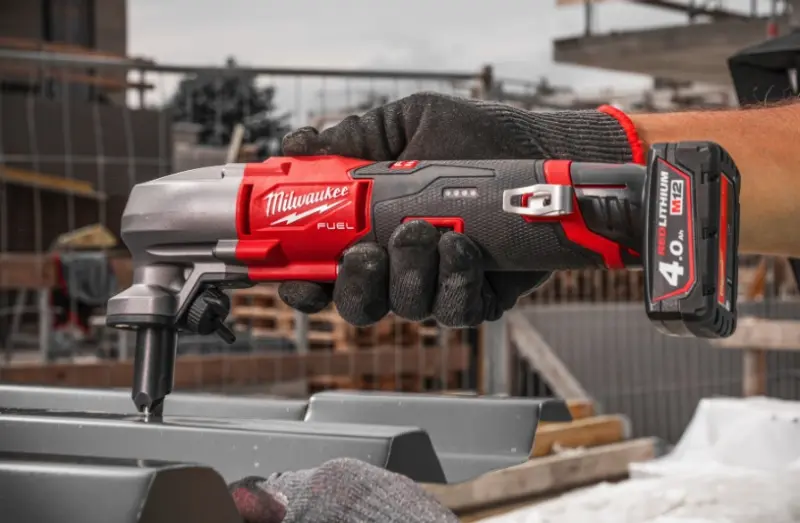 Aku prostřihovač plechu 1,6 mm Milwaukee M12 FNB16-0X (bez aku) 4933479618 (MI4933479618)