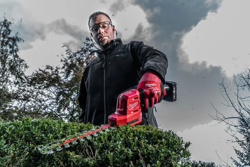 189662-mi4933479676-m12-fht20-402-app-1