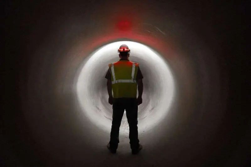 VÝPRODEJ: Aku čelová svítilna/lampa Milwaukee L4 HL-VIS-301, 600 lm, TRUEVIEW LED osvětlení, 1x aku L4 B3, 4933479768 (MI4933479768V1)