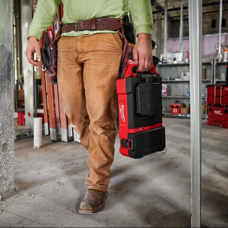 190076-m12-nove-svetlo