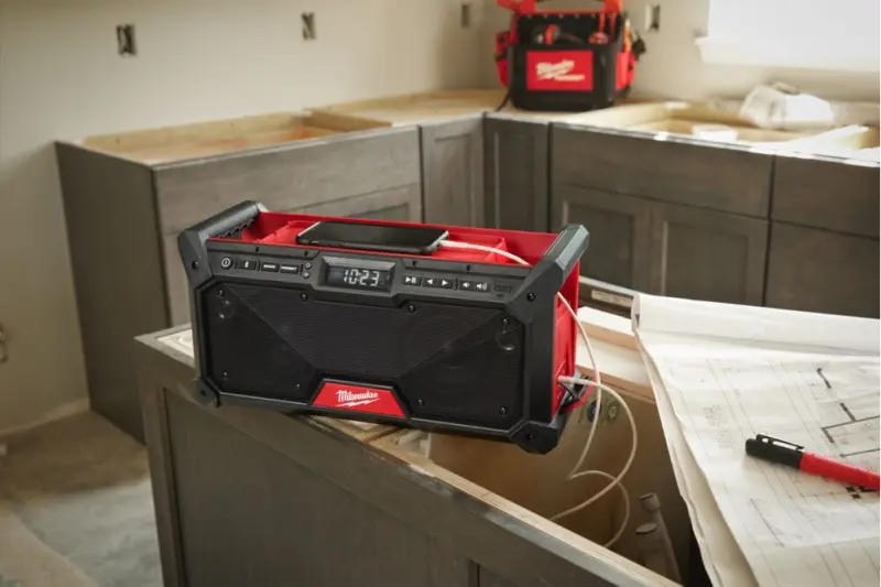 Aku stavební rádio Milwaukee M18 RADDAB+G2-0, DAB+/FM/AM tuner, Bluetooth, nabíječka USB-C, bez Aku, 4933492344 (MI4933492344)