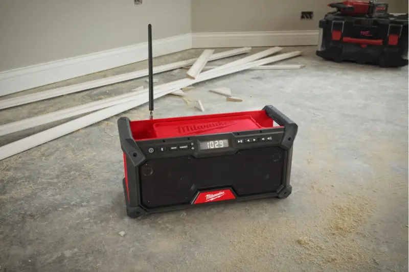 Aku stavební rádio Milwaukee M18 RADDAB+G2-0, DAB+/FM/AM tuner, Bluetooth, nabíječka USB-C, bez Aku, 4933492344 (MI4933492344)