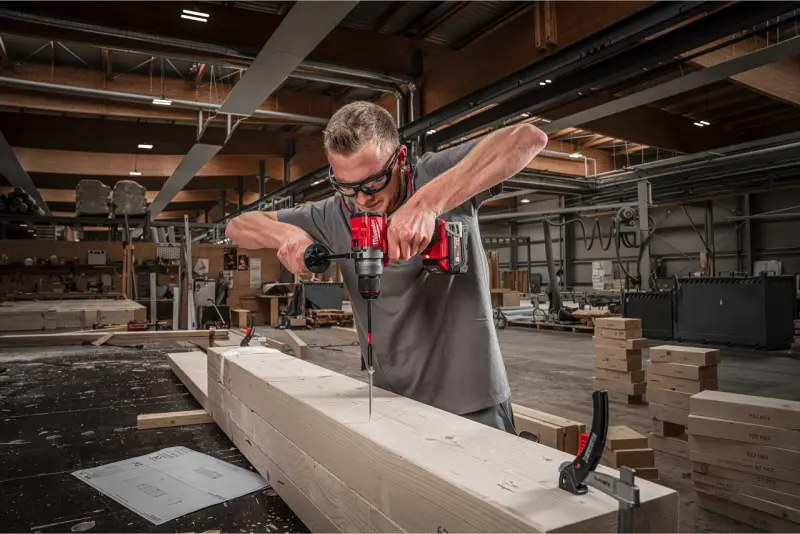 Aku vrtací šroubovák Milwaukee M18 FDD3-402C, vrtačka, 2x aku M18 B4 + nabíječka M12-18 C + kufr, 4933492472 (MI4933492472)