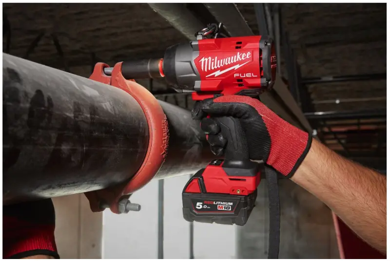 Aku 1/2" rázový utahovák Milwaukee M18 FHIW2P12-502X, 1220 Nm, 2x aku M18 B5 + M12-18 FC, 4933492786 (MI4933492786)