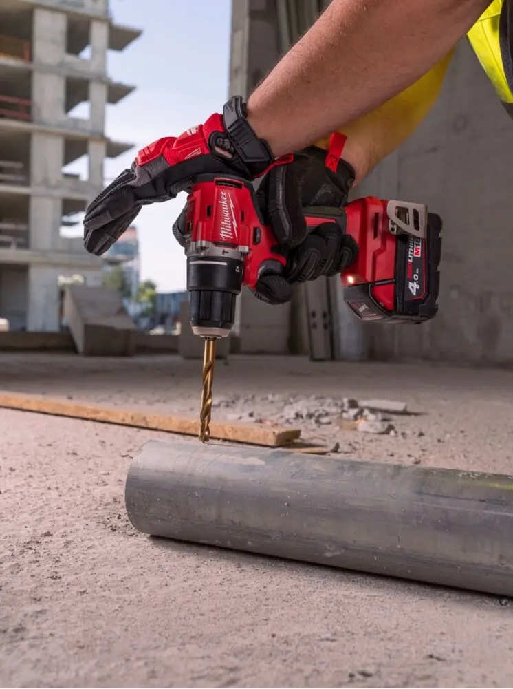 Aku kompaktní příklepová vrtačka Milwaukee M18 BLPDRC-422C, 1x aku M18 B2 + 1x aku M18 B4 + nabíječka M12-18 C + kufr, 4933492825 (MI4933492825)