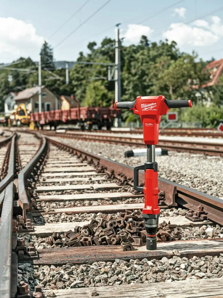 Železniční aku rázový utahovák Milwaukee M18 FHIWF1R-0C s pojistným kroužkem (Bez aku) (MI4933493140)