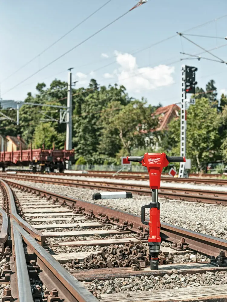 Železniční aku rázový utahovák Milwaukee M18 FHIWF1R-0C s pojistným kroužkem (Bez aku) (MI4933493140)