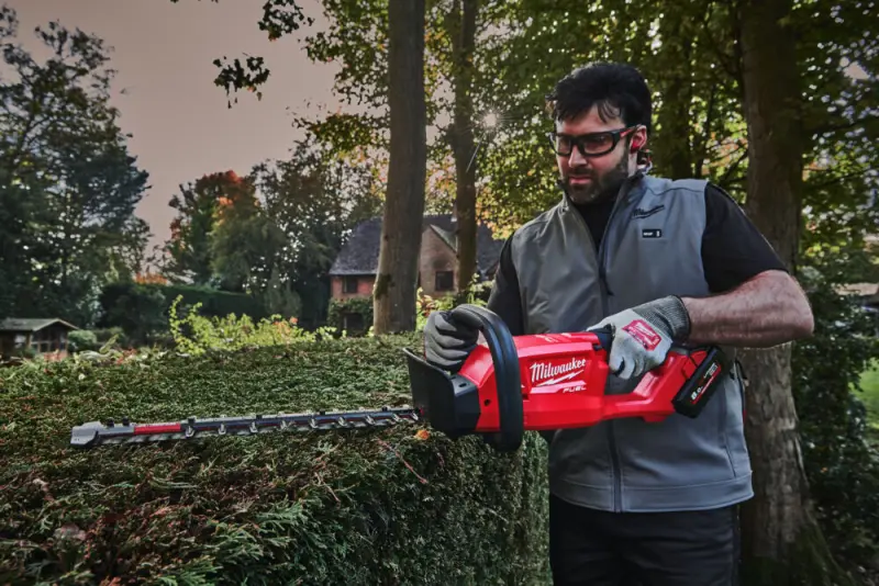 Aku nůžky/plotostřih na živý plot Milwaukee M18 FHET60-0, lišta 60 cm, bez Aku, 4933493290 (MI4933493290)