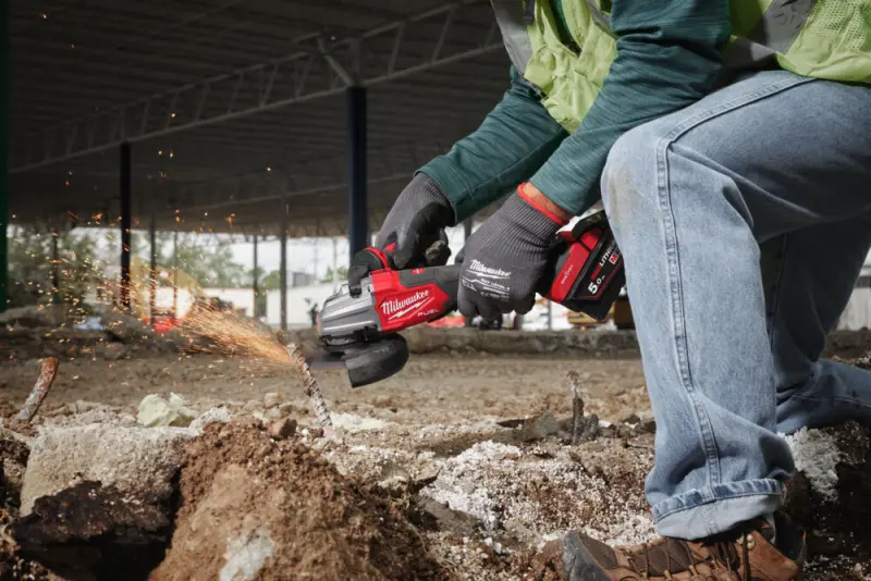 191605-4933493553-m18-fsagsvo125x-502x-app-10