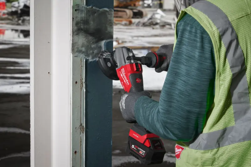 191605-4933493553-m18-fsagsvo125x-502x-app-11