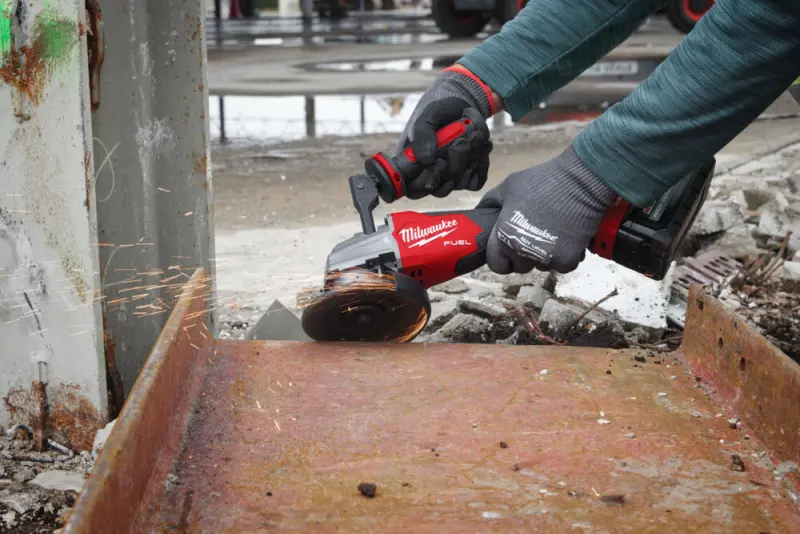 191605-4933493553-m18-fsagsvo125x-502x-app-12