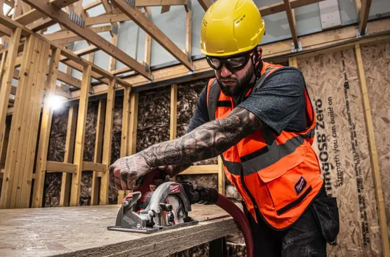 Aku kompaktní okružní pila Milwaukee M18 FCS552-0X (bez aku) 4933493588 (MI4933493588)